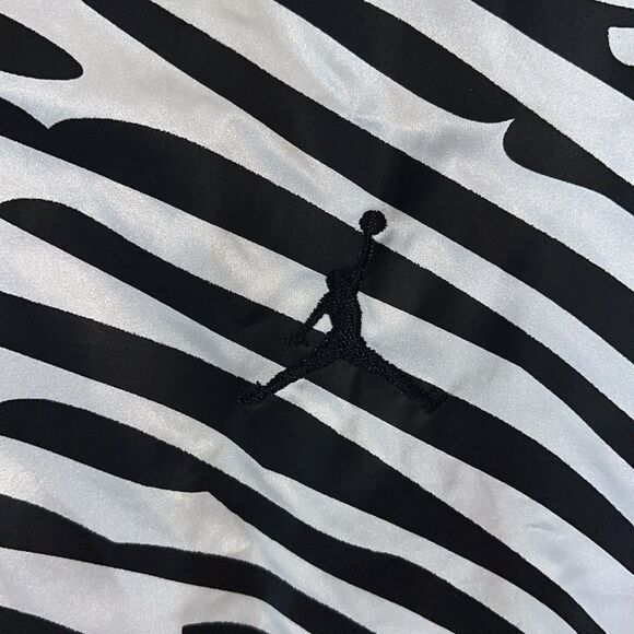 Jordan Butterfly Thumb Finger print Jumpman Black White Zipper Varsity Jacket M - Picture 2 of 13